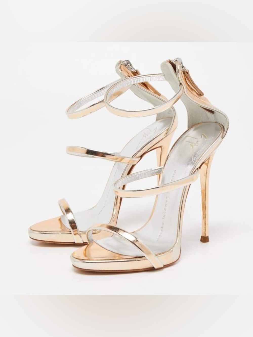 Giuseppe Zanotti Harmony Three
Strap Sandal Heel Rose Gold
Patent Leather 39